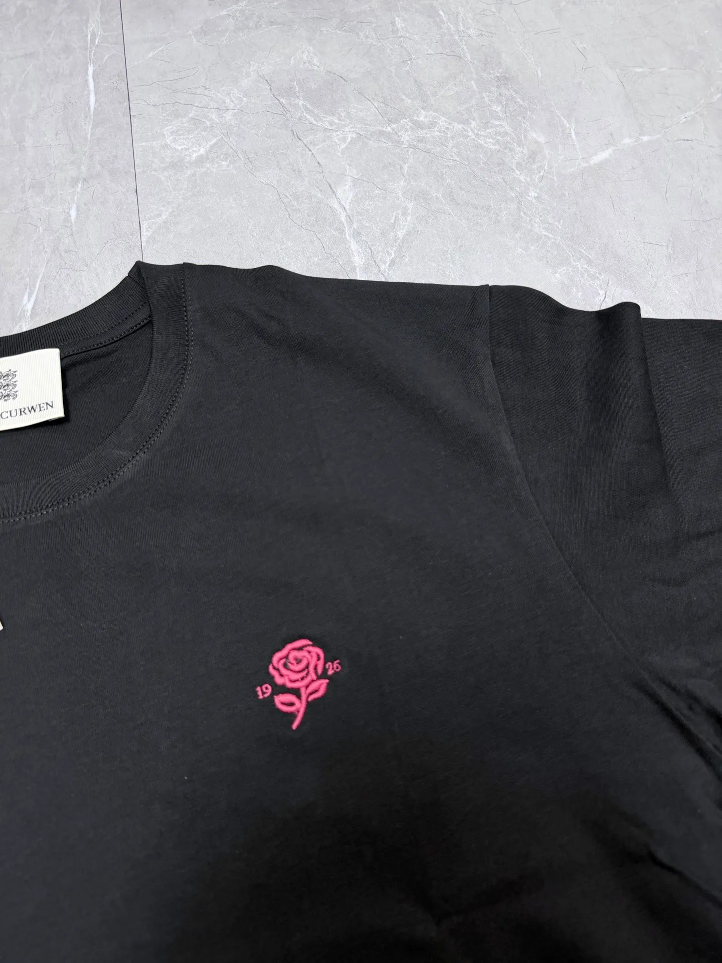 Kendiwen 26New Arrival Spring and Summer Series rose embroidery for men and women Same Style pure cotton casual T-shirt Size: S.M.L.XL.XXL.